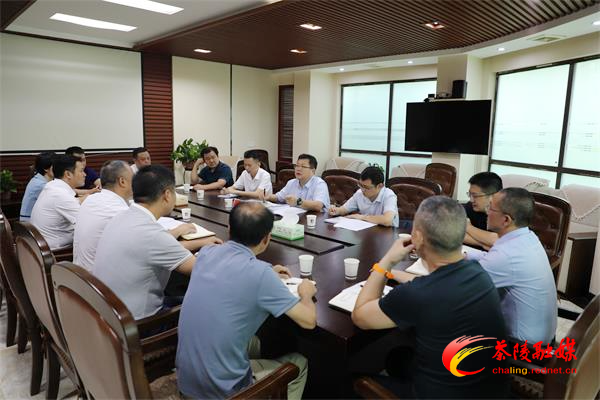 杨红兵深入部分街道和经开区调研指导工作