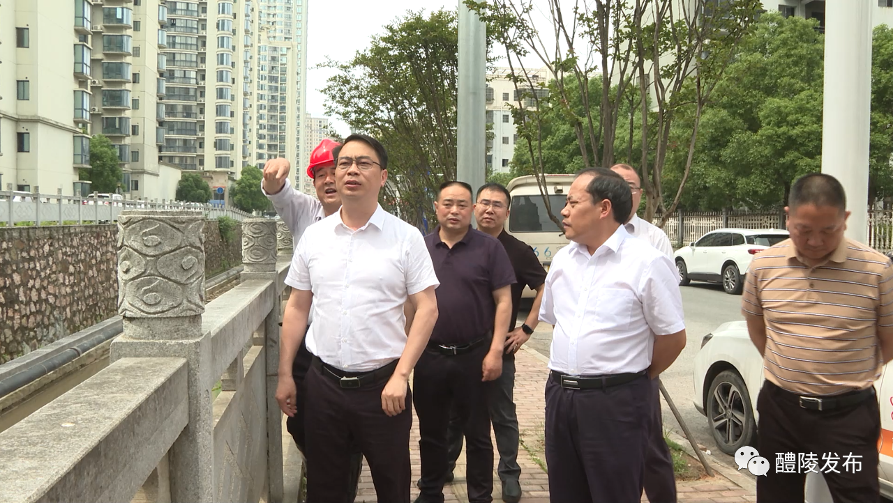 刘新华率队现场督导部分在建工程项目